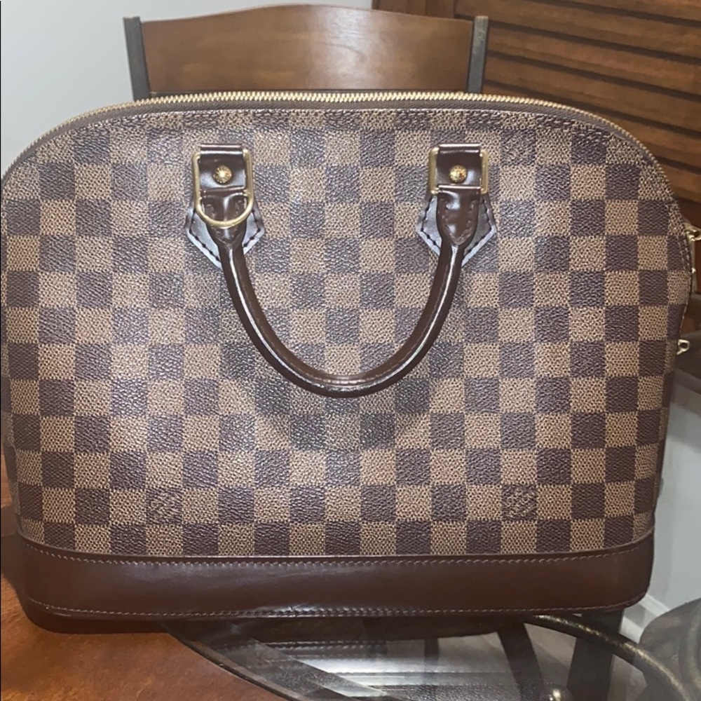Louis Vuitton Alma PM